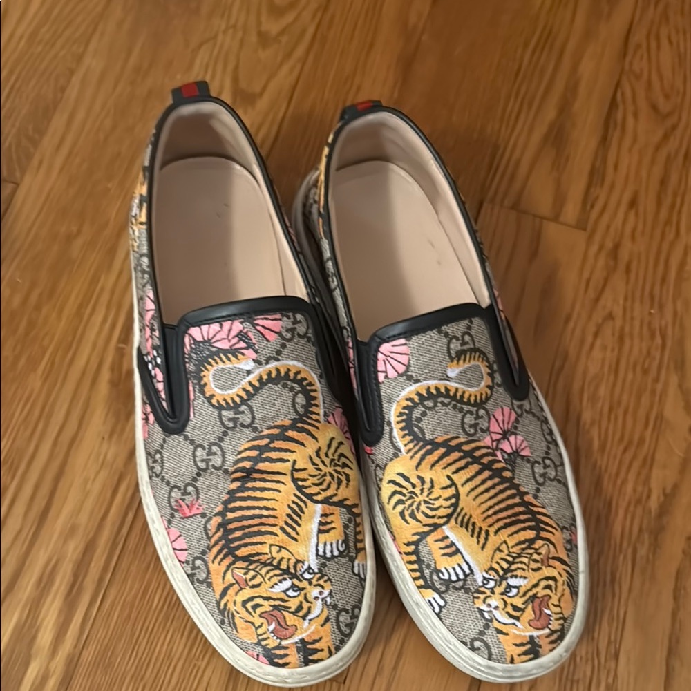 Gucci Tiger Print Slip-On Shoes